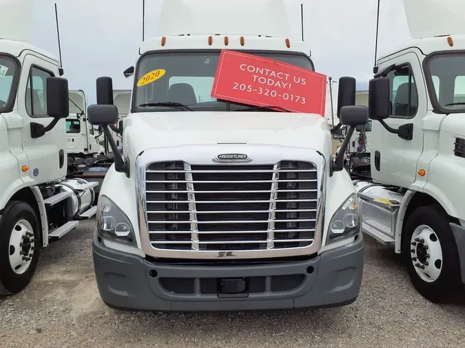 2020 FREIGHTLINER CASCADIA 113