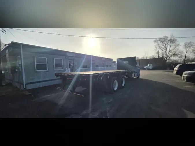 2020 FREIGHTLINER/MERCEDES M2 106