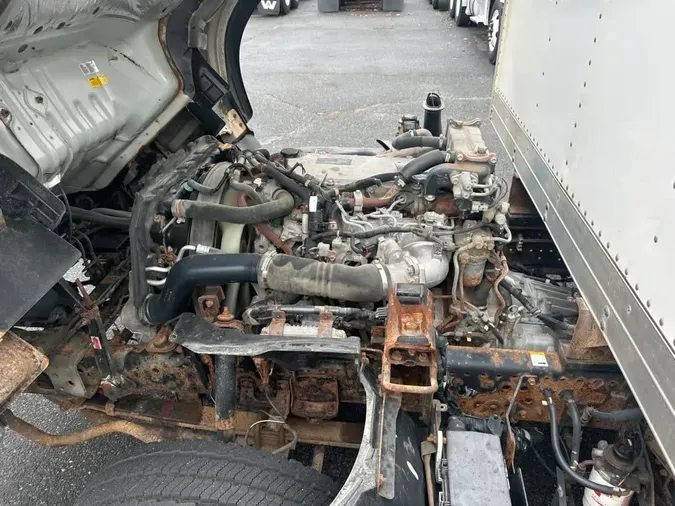 2019 ISUZU NPR