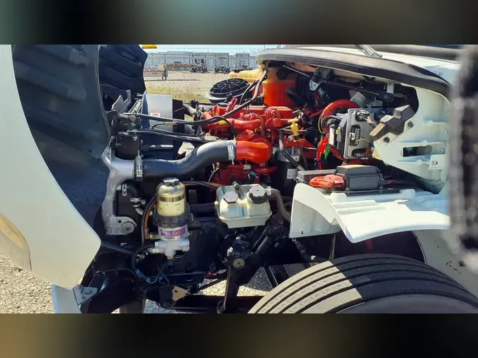 2019 FREIGHTLINER/MERCEDES M2 106