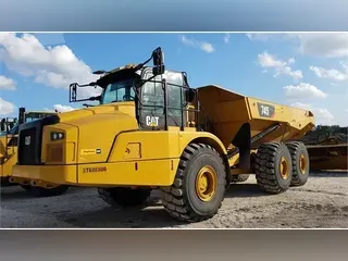 2019 CATERPILLAR 745