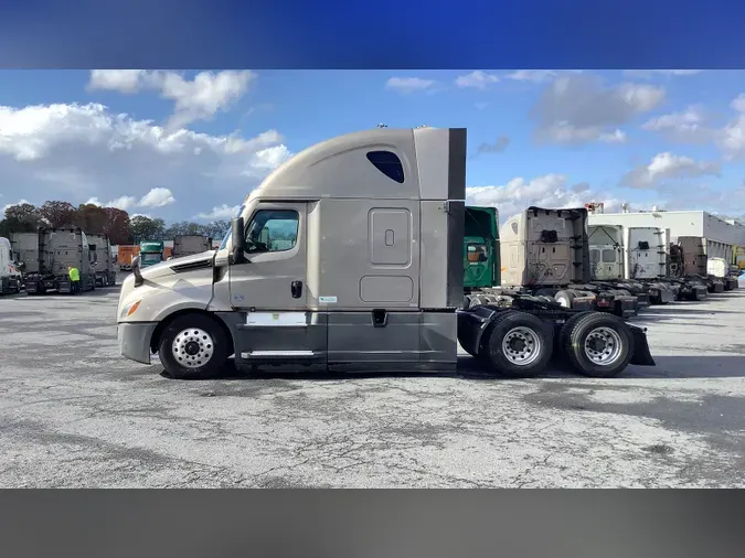 2022 Freightliner Cascadia 1262fb4cb941015372db2e2ef55c51b0e24