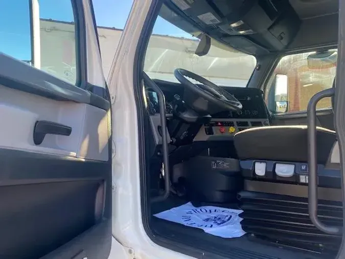 2020 Freightliner Cascadia