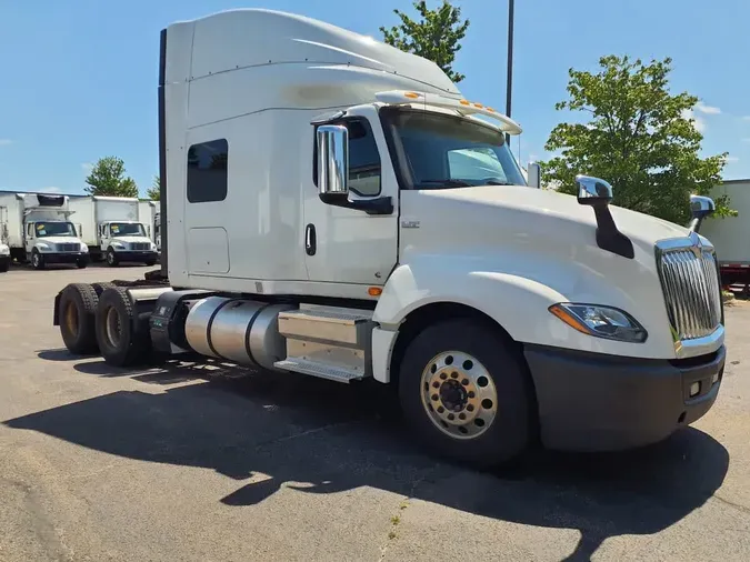 2019 NAVISTAR INTERNATIONAL LT625 SLPR CAB