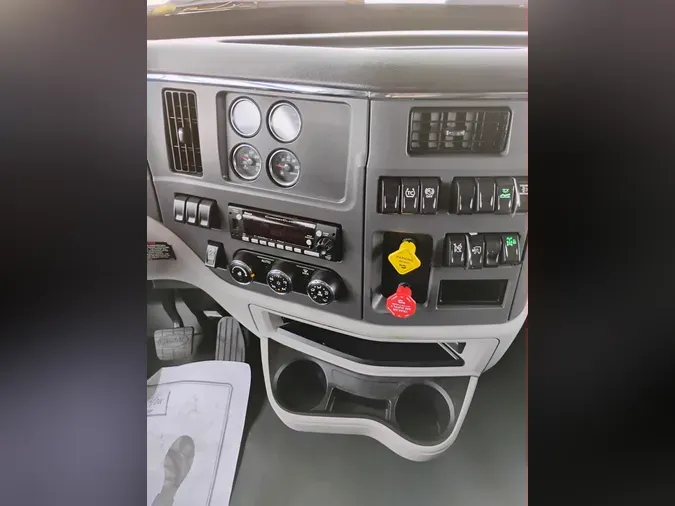 2022 Peterbilt 579