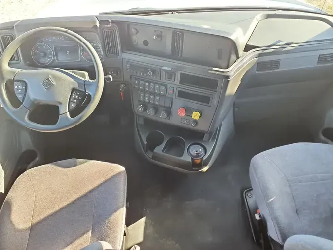 2019 NAVISTAR INTERNATIONAL LT625 SLPR CAB