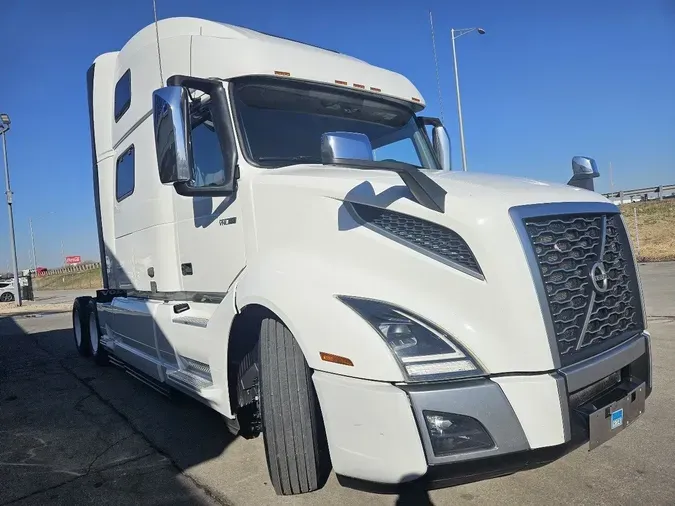 2021 VOLVO VNL64T8602fc0f7944cf0635079ab2390d1efa946