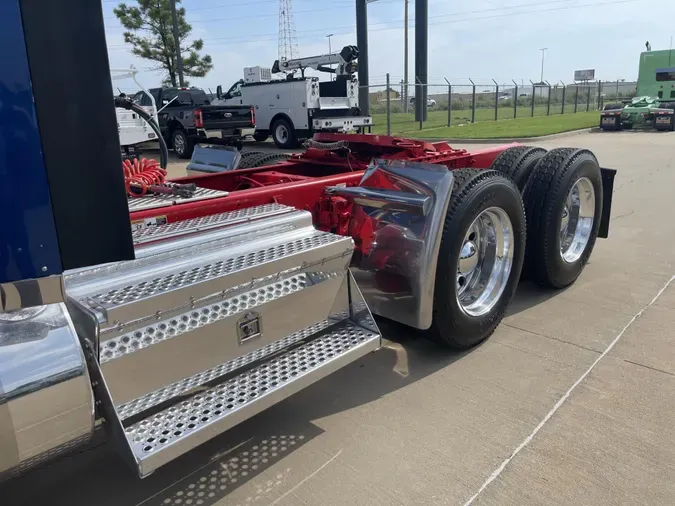 2020 Kenworth W900L