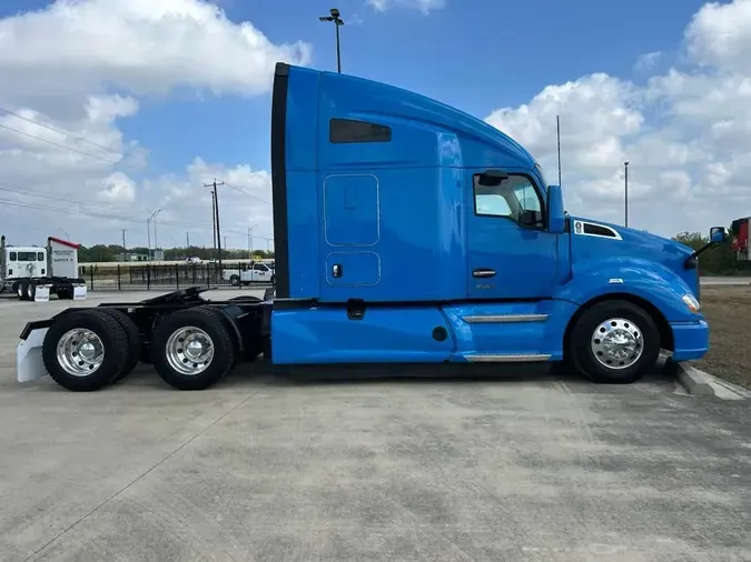 2022 Kenworth T680