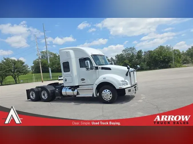 2022 KENWORTH T880