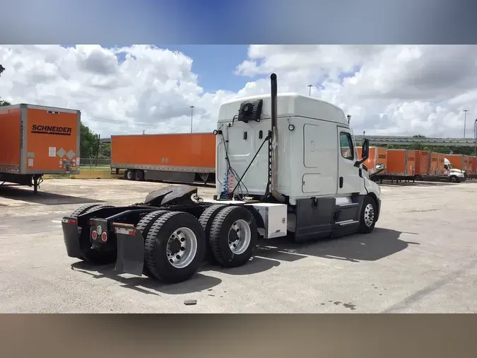 2022 Freightliner Cascadia 1262fc903dbe5f40d8383814906baa17207