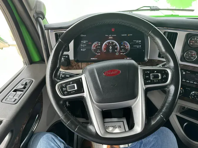 2025 Peterbilt 5892fcb01afa6506429641f534cfc0a0301