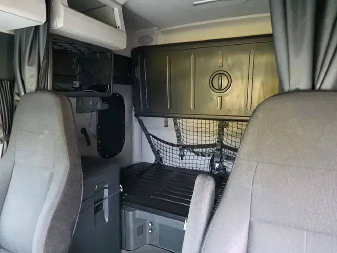 2019 FREIGHTLINER Cascadia 1262fcd6dbe93431d1d5a490a4641d8a773