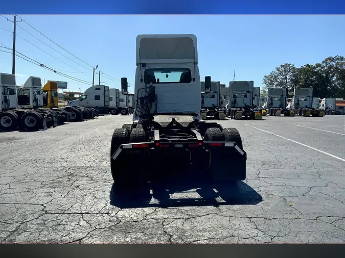 2019 INT LT625 6x4