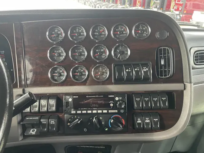 2024 Peterbilt 3892fd4e759e4078a7f8a89ccfebf2b9da7