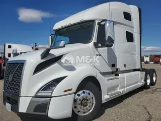 2020 VOLVO VNL760
