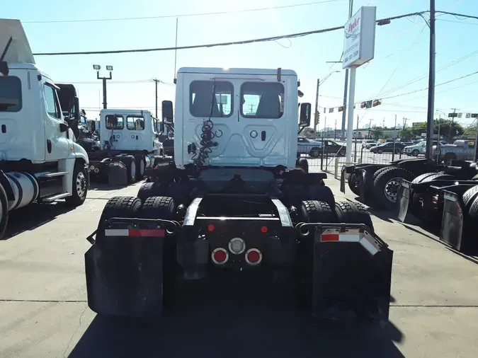 2020 FREIGHTLINER CASCADIA 125