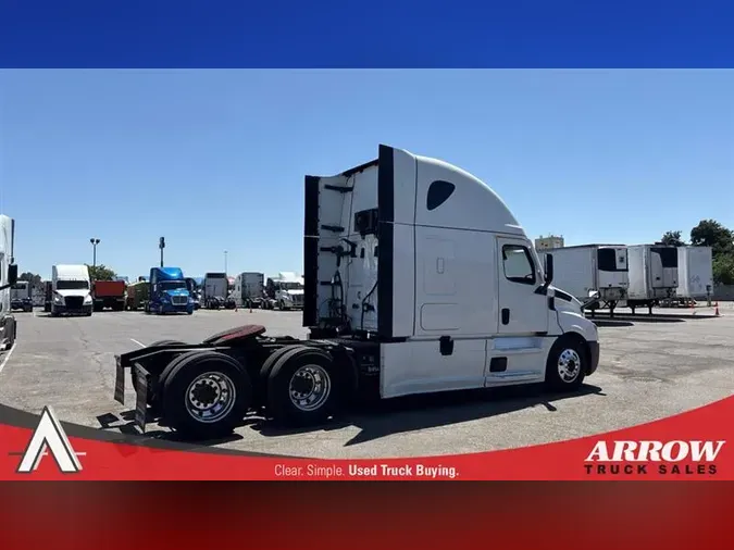 2022 FREIGHTLINER CA126