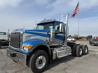 2027 International HX520