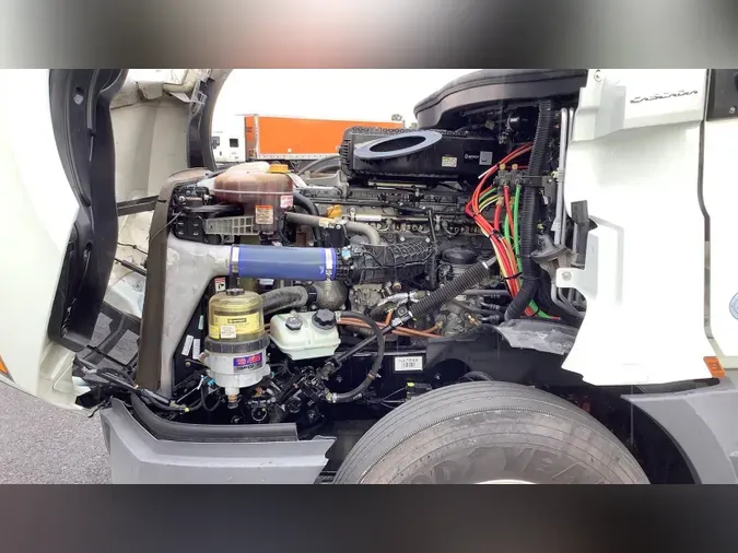 2022 Freightliner Cascadia 126