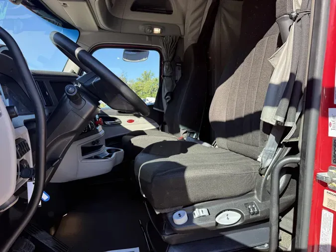 2022 Peterbilt 5792fda9ee613c4d67bde3057e21c9bd00f