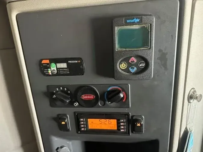 2022 Peterbilt 5672fdbb05f925726c01582a02962c367c1