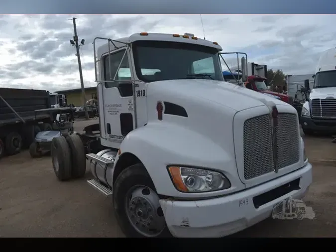 2008 KENWORTH T370