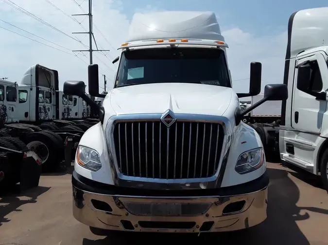 2020 NAVISTAR INTERNATIONAL LT625 SLPR CAB