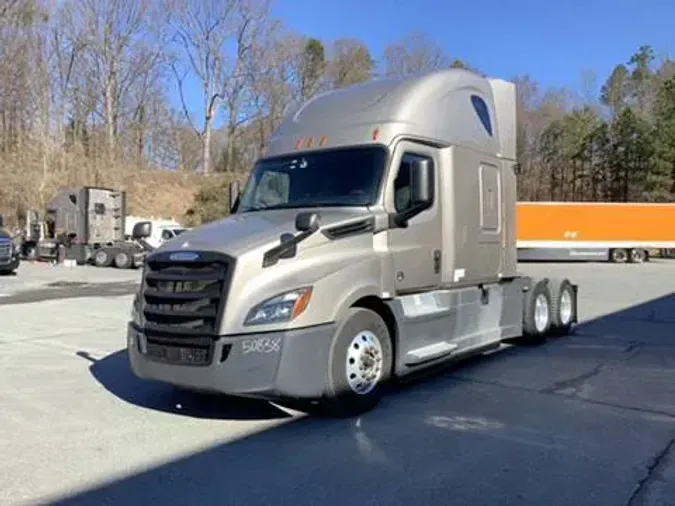 2020 Freightliner Cascadia