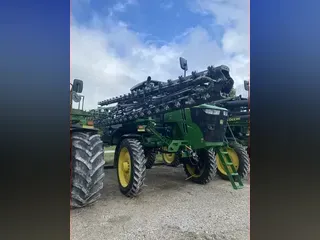 2020 John Deere R4044