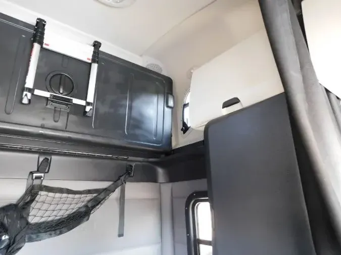 2020 Freightliner New Cascadia 126