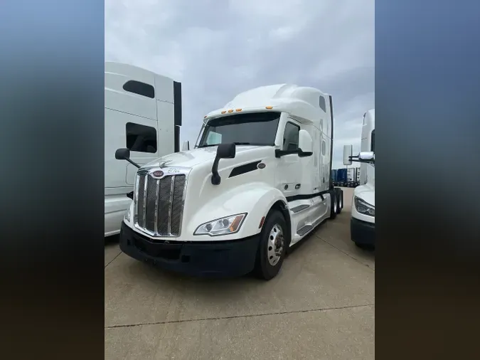 2022 PETERBILT 579