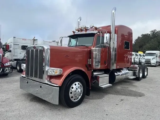 2023 Peterbilt 389