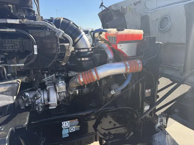 2020 Peterbilt 5672ffb8bd1ea3e97053996fe2fecaf6115