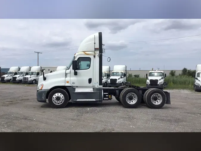 2019 Freightliner Cascadia 1252ffcc7a927e22e1a48e3165d2aa3d900