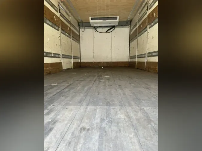 2019 FREIGHTLINER/MERCEDES M2 106