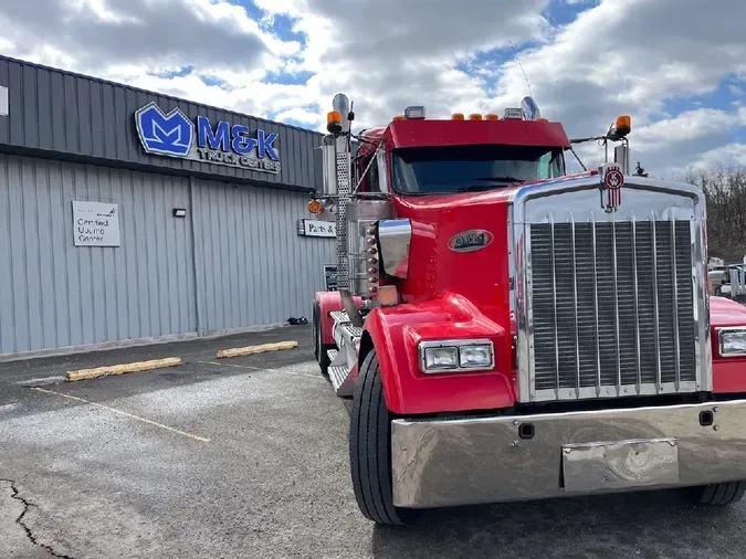 2019 KENWORTH W900L