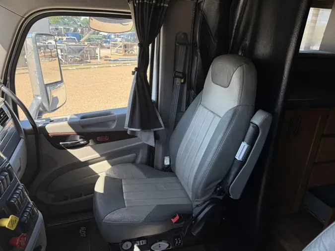 2021 Peterbilt 579