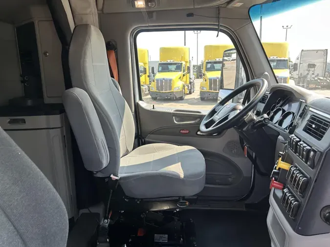 2020 Peterbilt 567
