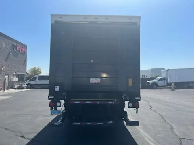 2018 FREIGHTLINER M2 106