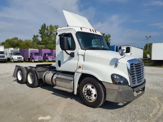 2019 FREIGHTLINER CASCADIA 125