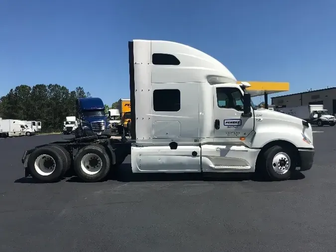 2018 International LT625