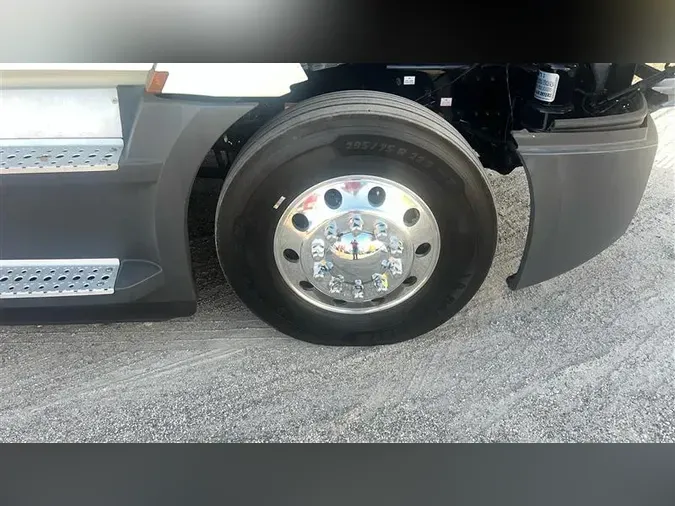 2020 FREIGHTLINER CA126
