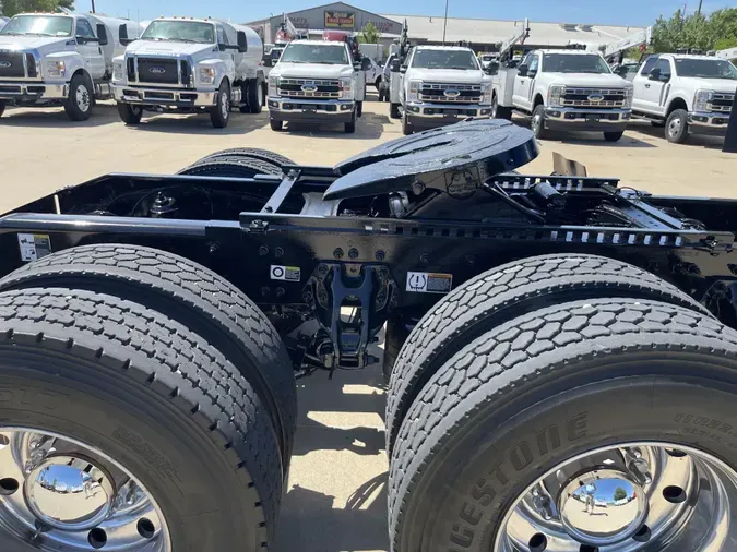 2023 Peterbilt 579