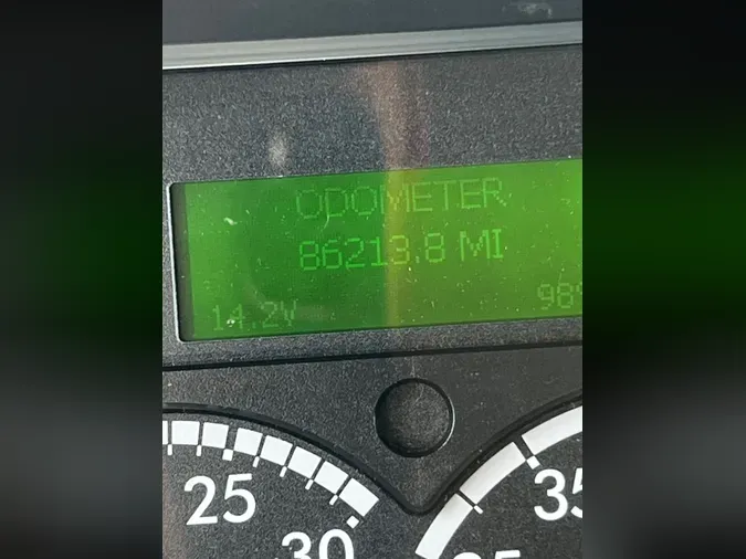 2017 FREIGHTLINER/MERCEDES M2 106