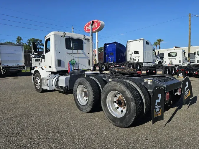 2017 Peterbilt 567