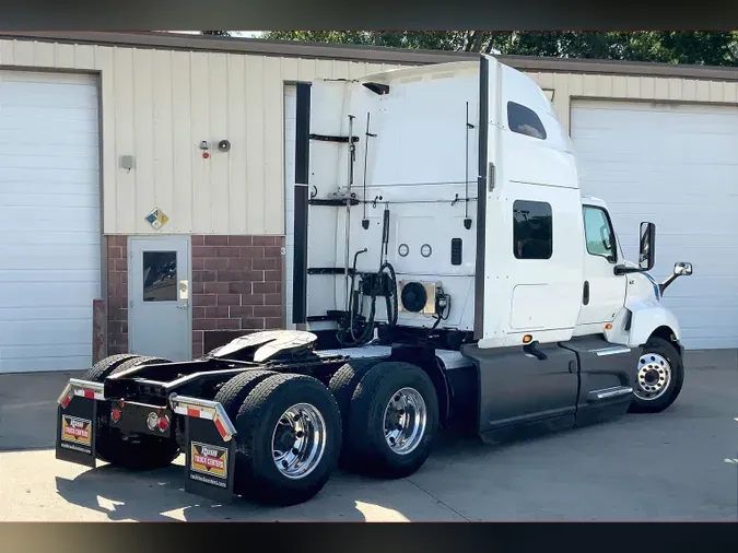 2021 INT LT625 6x4