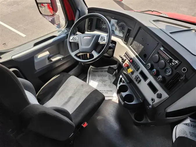 2021 FREIGHTLINER CA116301802a332cd33b2e9f98c2cf5b5e8f7