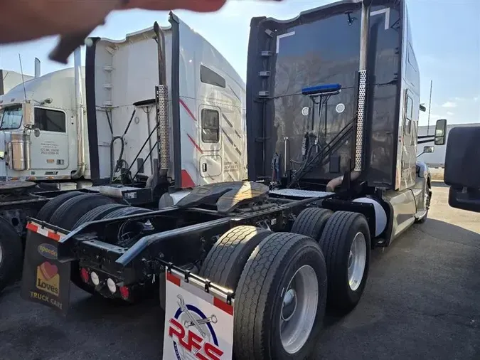 2022 KENWORTH T680