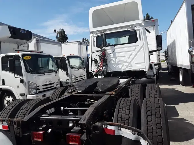 2019 NAVISTAR INTERNATIONAL LT625 DAYCAB T/A